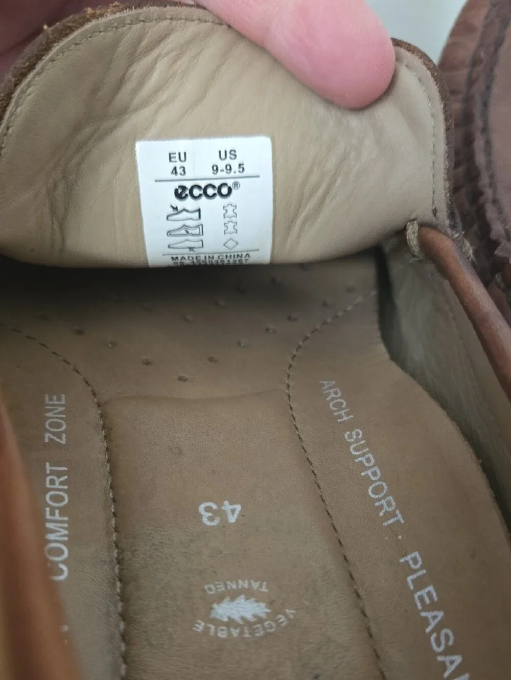 Ecco Men's Cognac Leather Slip-On Loafers